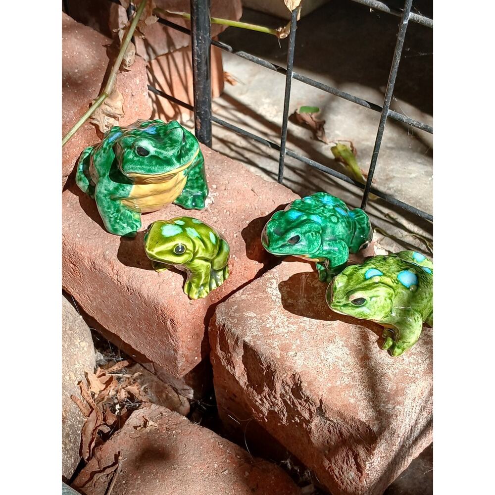 1970s Vintage 4 Piece Toad‎ Frog Set Ceramic Decor Realistic Garden Pond Collect